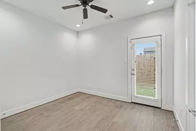 2502 W Tidwell Road #D, Houston, TX 77091 - Photo 7