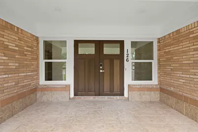 126 Daisy Street, Lake Jackson, TX 77566 - Photo 3