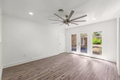 126 Daisy Street, Lake Jackson, TX 77566 - Photo 19