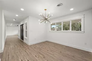 126 Daisy St, Lake Jackson, TX 77566 - Photo 7