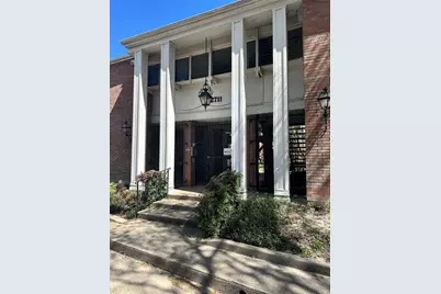 2711 Briarhurst Drive #3, Houston, TX 77057 - Photo 9