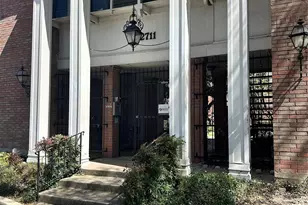 2711 Briarhurst Dr, Houston, TX 77057 - Photo 9