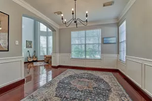 19 E Sundance Cir, The Woodlands, TX 77382 - Photo 7