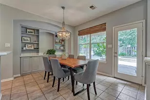 19 E Sundance Cir, The Woodlands, TX 77382 - Photo 13