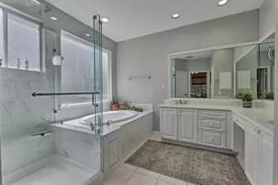 19 E Sundance Cir, The Woodlands, TX 77382 - Photo 21