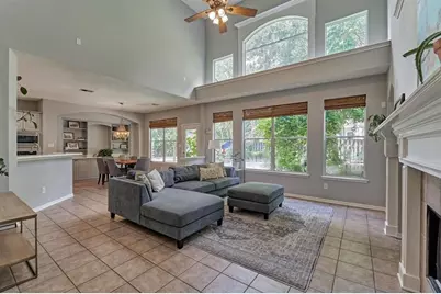 19 E Sundance Circle, The Woodlands, TX 77382 - Photo 17