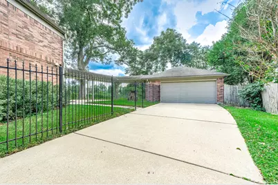 3023 Four Winds Drive, Missouri City, TX 77459 - Photo 5