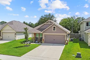 1922 Cartwright St, Bryan, TX 77807 - Photo 3