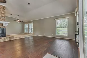 107 Velda Rose Ln, Conroe, TX 77304 - Photo 3
