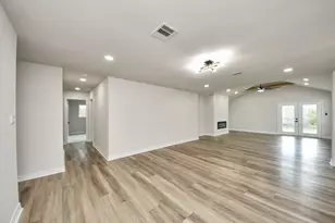 4311 Goldfinch St, Houston, TX 77035 - Photo 11