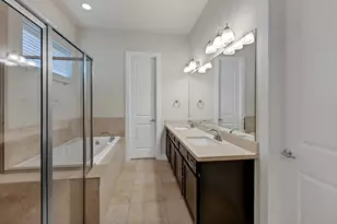 2118 Naomi St, Houston, TX 77054 - Photo 3