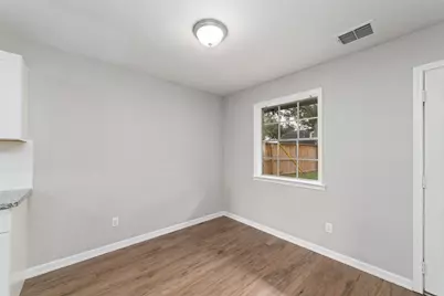 10946 Gulf Valley Street, Houston, TX 77075 - Photo 13