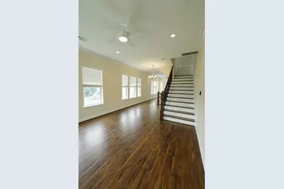 1013 10th Street #B, Galveston, TX 77550 - Photo 7