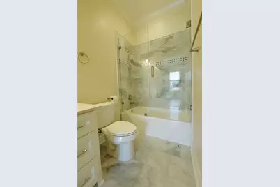 1013 10th Street #B, Galveston, TX 77550 - Photo 13