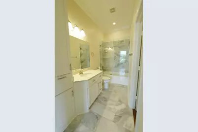 1013 10th Street #B, Galveston, TX 77550 - Photo 15