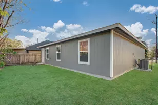 6202 N Wayside Dr, Houston, TX 77028 - Photo 25