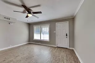 403 E Standifer St, McKinney, TX 75069 - Photo 3