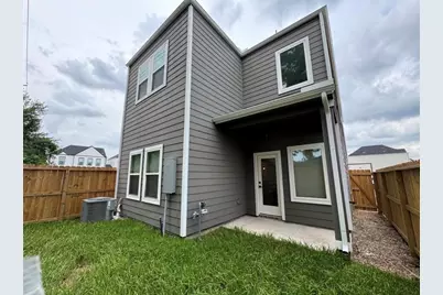 11321 Stonework Grove Lane, Houston, TX 77076 - Photo 17