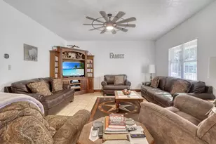 26 Woodland Hills Dr, Huntsville, TX 77320 - Photo 13