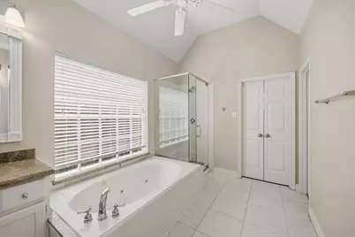 19722 Knightsridge Lane, Houston, TX 77094 - Photo 21
