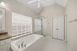19722 Knightsridge Ln, Houston, TX 77094 - Photo 21