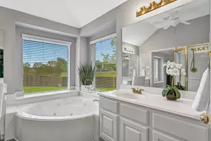 13906 Aspen Knoll Ct, Houston, TX 77059 - Photo 19
