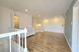 1515 Sandy Springs Rd, Houston, TX 77042 - Photo 9