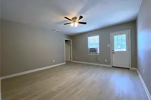 1702 Studewood St, Houston, TX 77009 - Photo 9