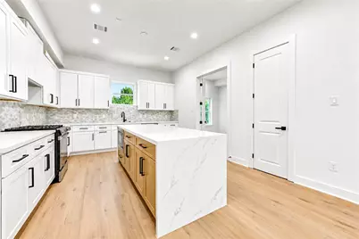 4524 Creekmont Drive, Houston, TX 77091 - Photo 7