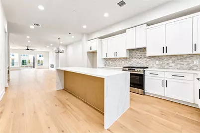 4524 Creekmont Drive, Houston, TX 77091 - Photo 3