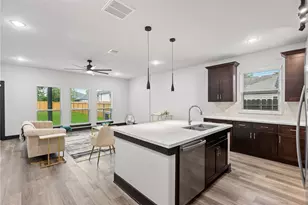 4435 Maggie St, Houston, TX 77051 - Photo 7