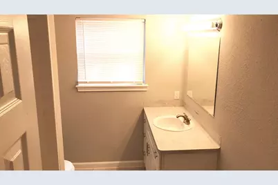 205 Grantham Road, Baytown, TX 77521 - Photo 21