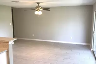 205 Grantham Rd, Baytown, TX 77521 - Photo 15