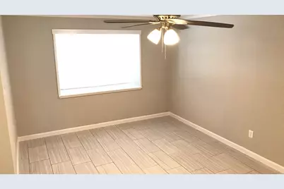 205 Grantham Road, Baytown, TX 77521 - Photo 9