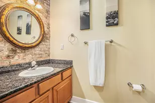 104 Moody Ave, Galveston, TX 77550 - Photo 17