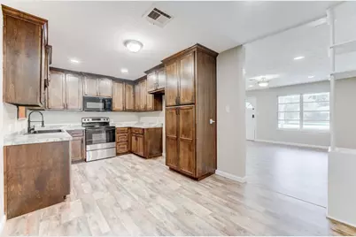 305 Yaupon Street, Sweeny, TX 77480 - Photo 13