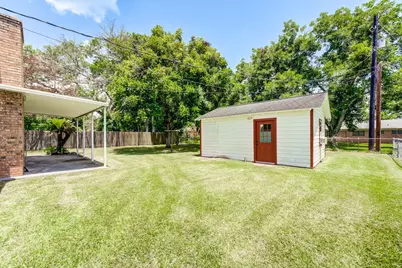 305 Yaupon Street, Sweeny, TX 77480 - Photo 7