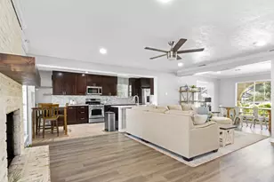 13910 Ella Lee Ln, Houston, TX 77077 - Photo 3