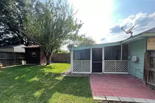 16411 Meadowbrook Farm Rd, Houston, TX 77082 - Photo 11