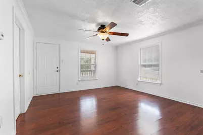2701 Almendares Avenue, Pasadena, TX 77506 - Photo 9