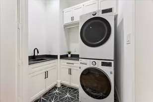 240 Birdsall St, Houston, TX 77007 - Photo 27