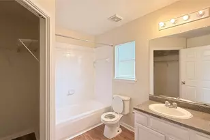 4626 Callery Creek Dr, Houston, TX 77053 - Photo 9