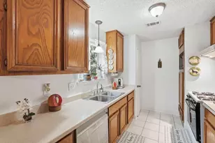 16210 N Cross Dr, Houston, TX 77073 - Photo 9