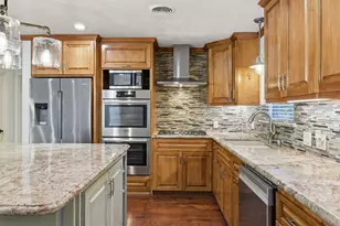 1320 Woodvine Dr, Houston, TX 77055 - Photo 7