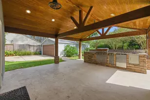 1320 Woodvine Dr, Houston, TX 77055 - Photo 31