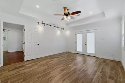 1320 Woodvine Drive, Houston, TX 77055 - Photo 19