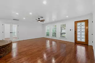 1320 Woodvine Dr, Houston, TX 77055 - Photo 15