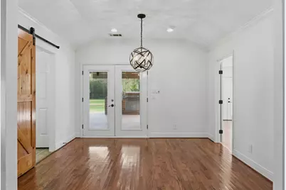 1320 Woodvine Drive, Houston, TX 77055 - Photo 17