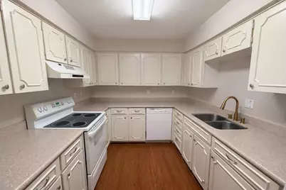 5050 Ambassador Way #111, Houston, TX 77056 - Photo 7