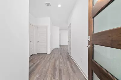 7010 Fleetwood Crescent Way, Richmond, TX 77407 - Photo 3